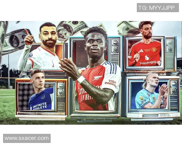 笑容灿烂的足球明星们展现光辉与魅力，球场外的微笑同样闪耀人心